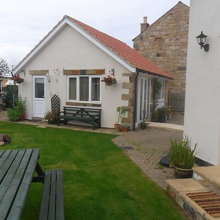 Regal House Bed and Breakfast Seahouses Eksteriør billede